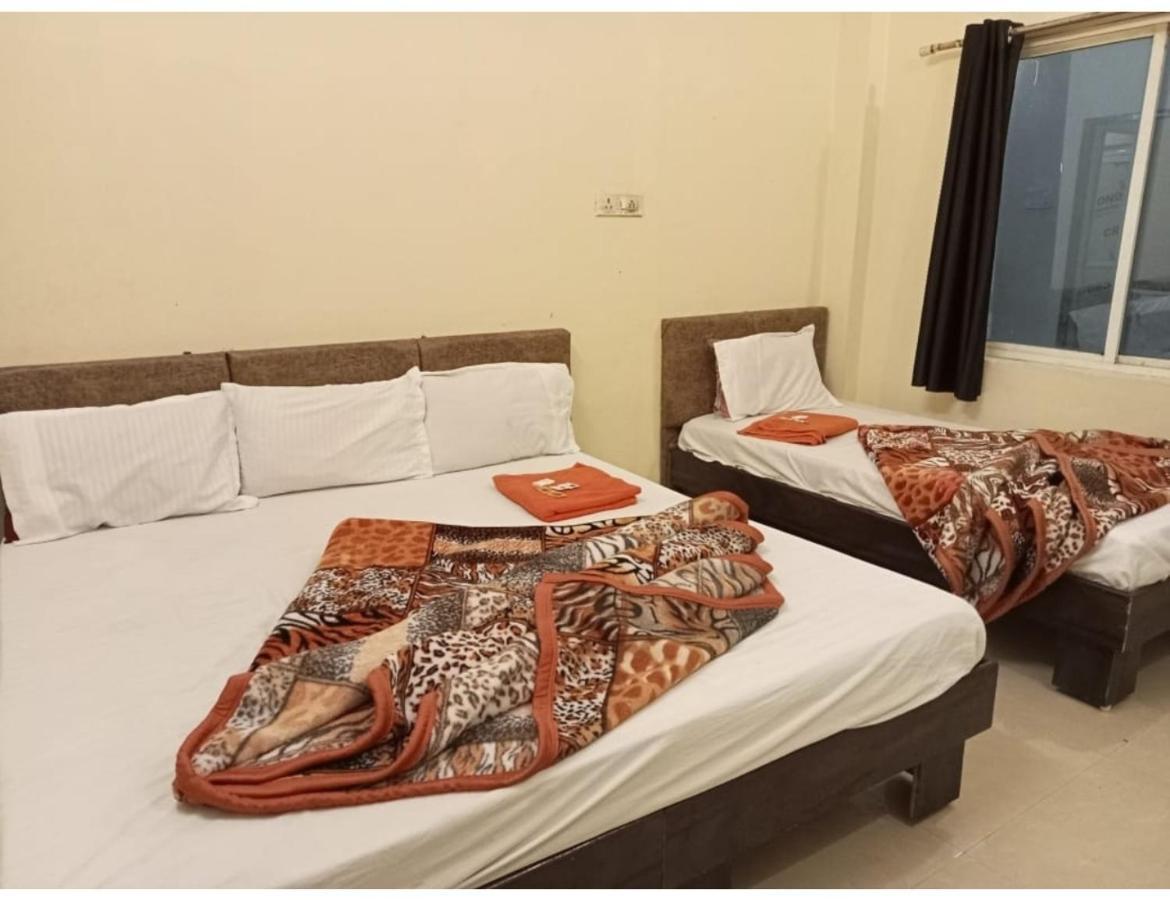 Hotel Mahakal Vishram, Ujjain Ngoại thất bức ảnh